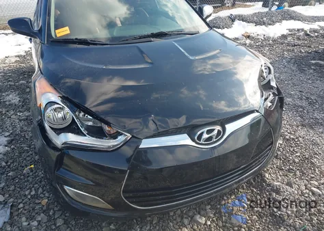 2012 Hyundai Veloster Base W/Red/Black z USA, uszkodzony, nr VIN KMHTC6AD6CU066117